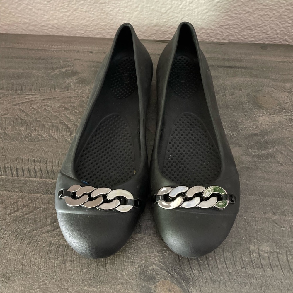 CROCS Women's Black Ballet Flats with Silver Chain Accent